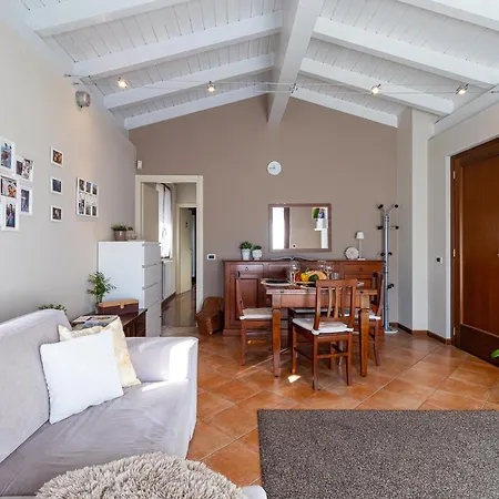 Maison Blanchette - Bgl Apartamento Desenzano del Garda